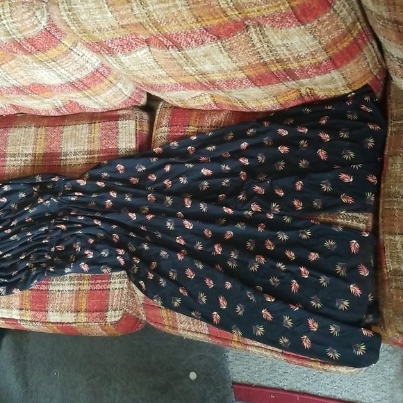 One piece - Picture 2 of 5